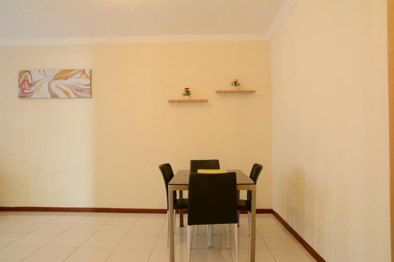 3Br Grand Palace With Private Bathtub By Travelio Jakarta Exterior photo